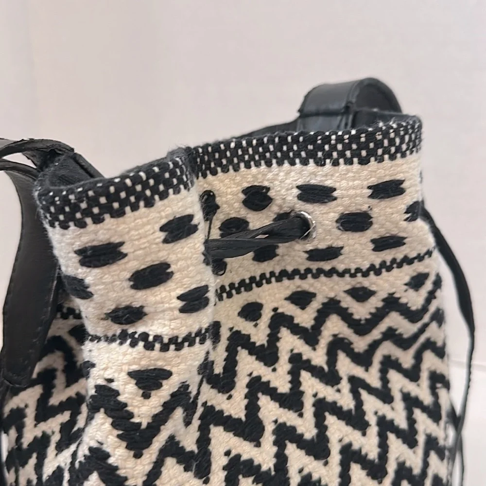 Rebecca Minkoff Sol Knit Bucket Bag like new!